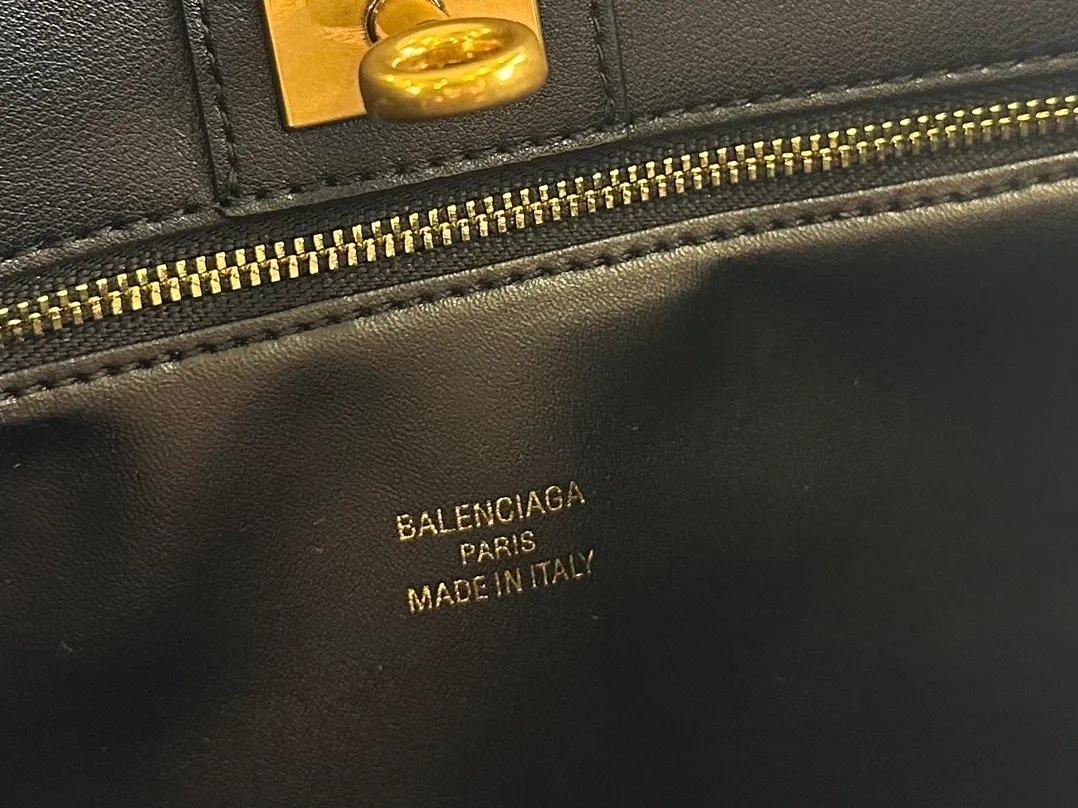 All categories Balenciaga Women's Bags (Balenciaga) Balenciaga 97726