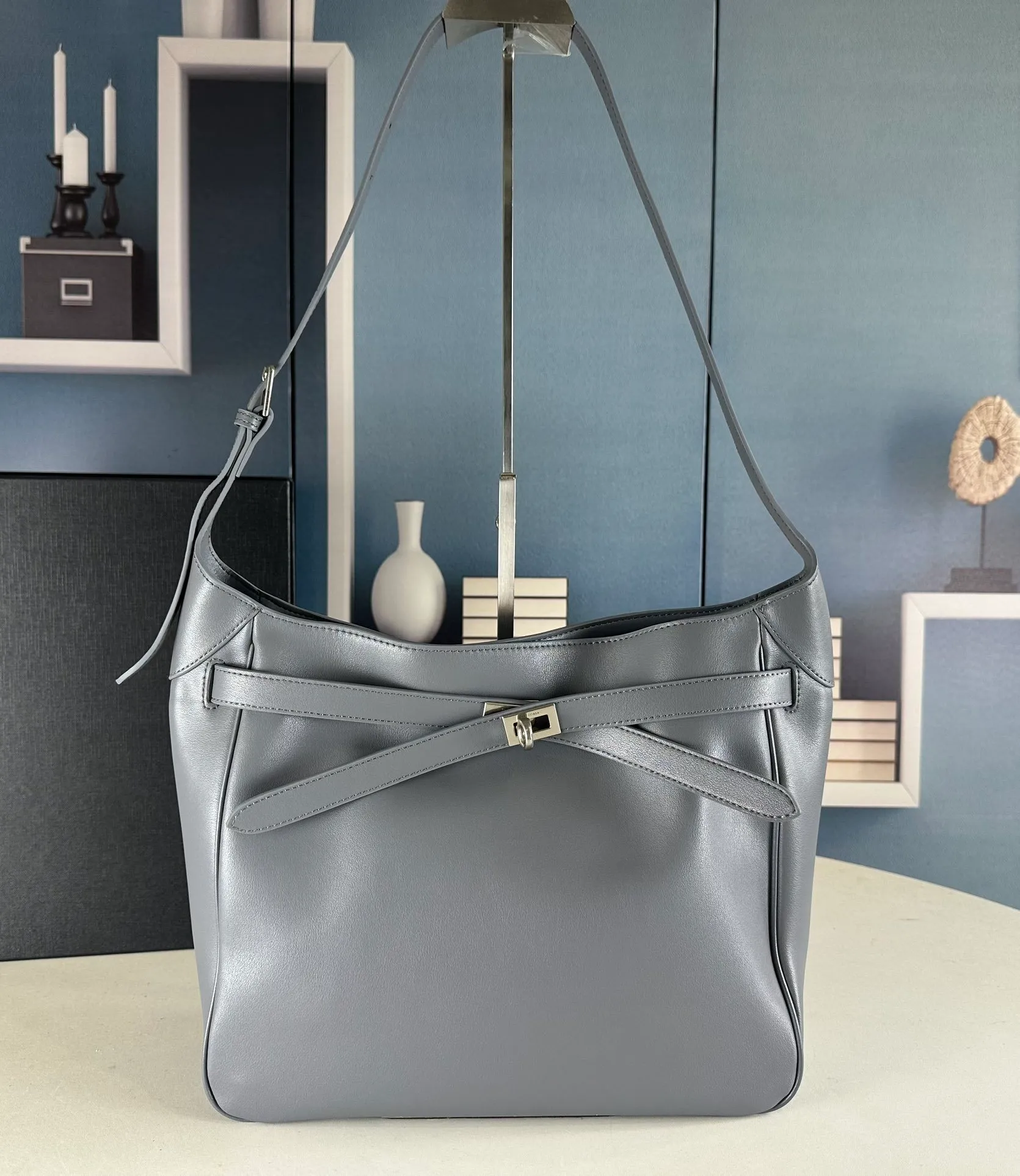 All categories Balenciaga Women's Bags (Balenciaga) Balenciaga 97726