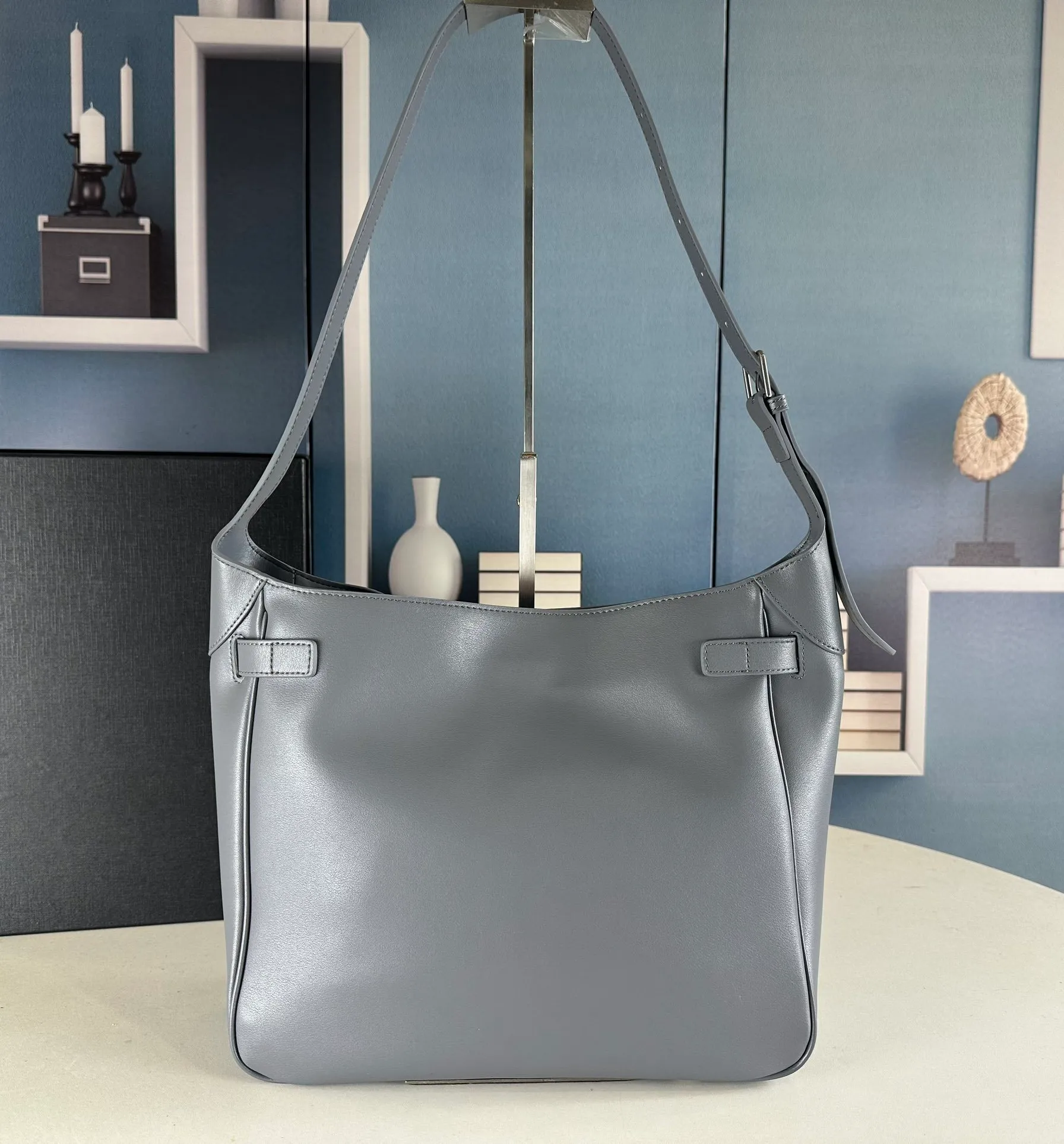 All categories Balenciaga Women's Bags (Balenciaga) Balenciaga 97726
