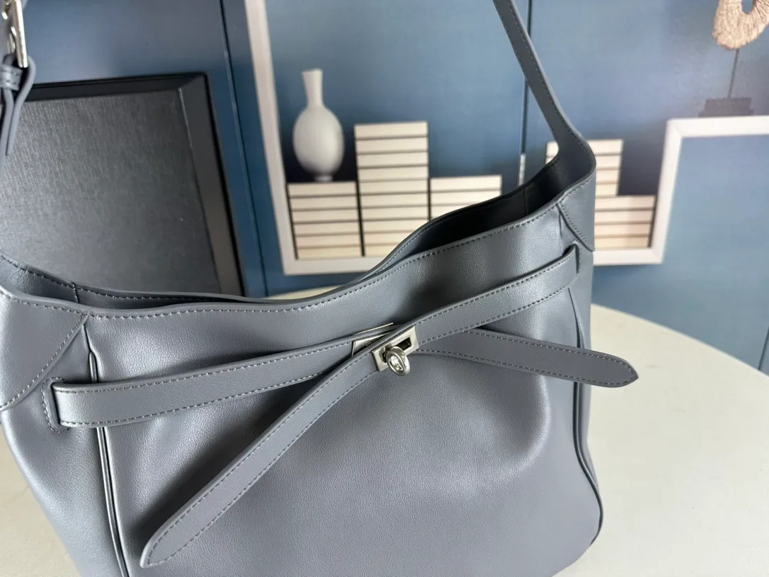 All categories Balenciaga Women's Bags (Balenciaga) Balenciaga 97726