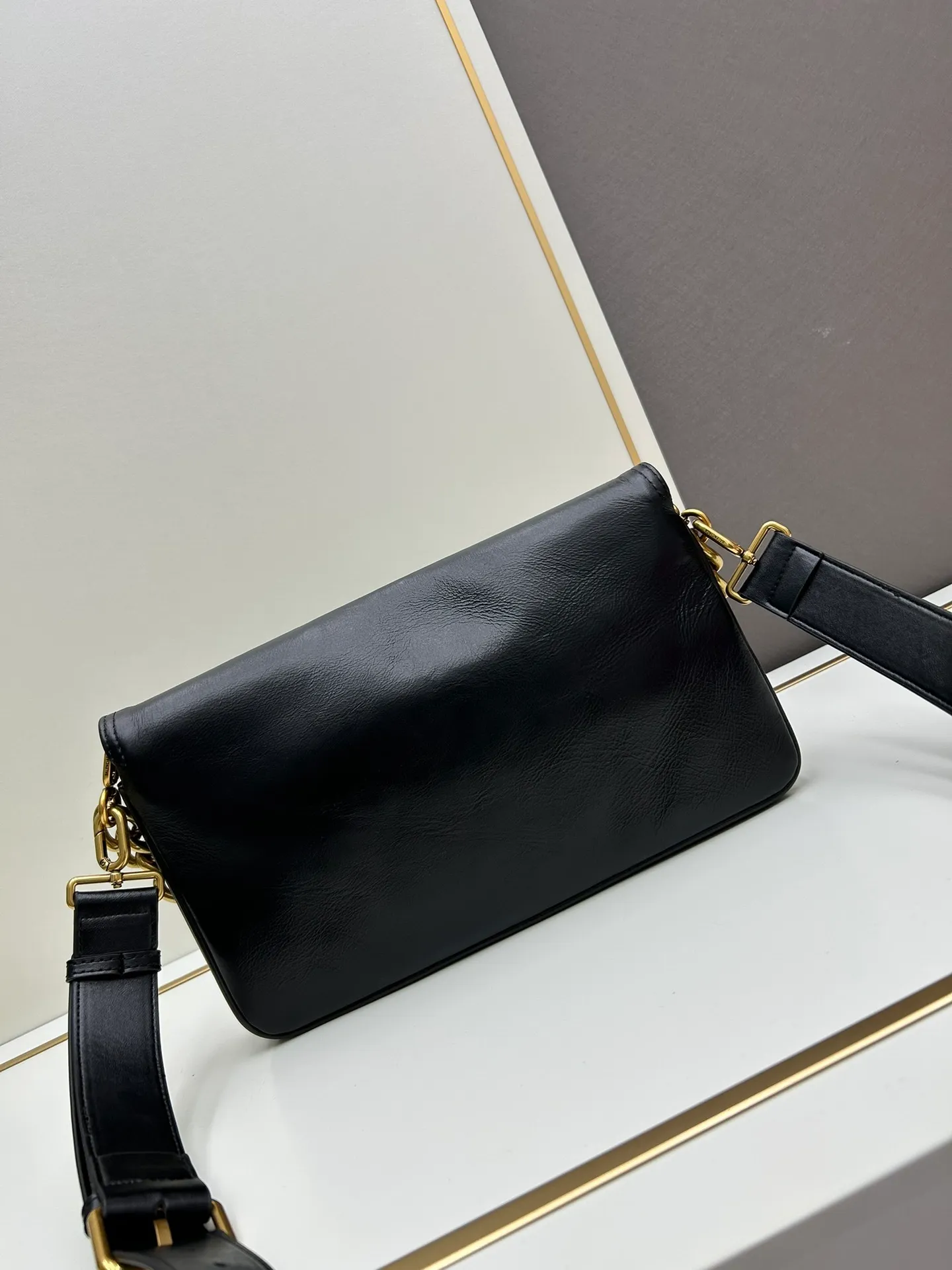 All categories Balenciaga Women's Bags (Balenciaga) Balenciaga 84883