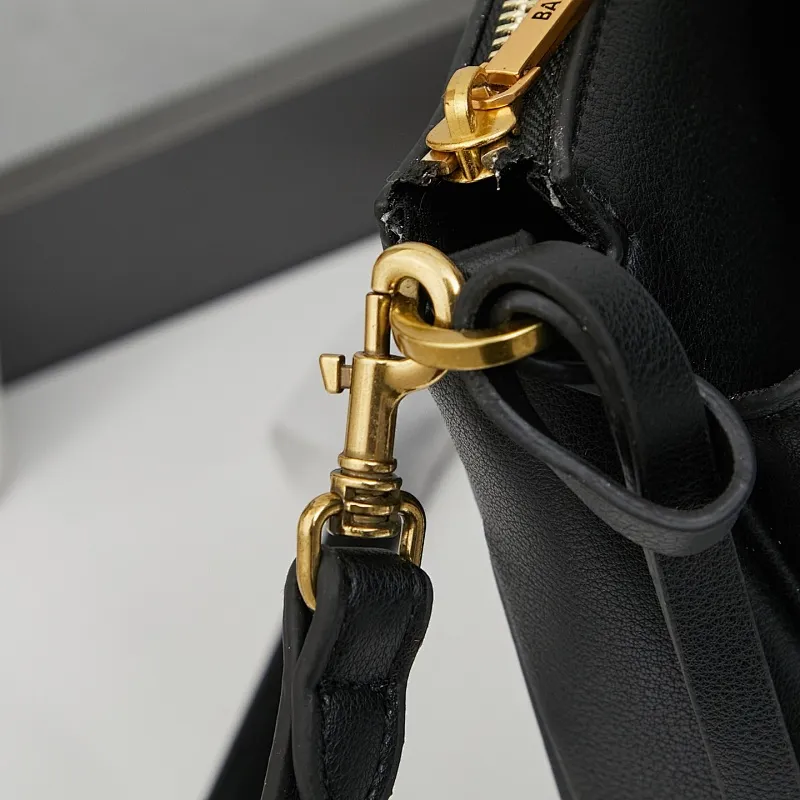 All Categories Balenciaga Women's Bags (Balenciaga) Balenciaga 6904