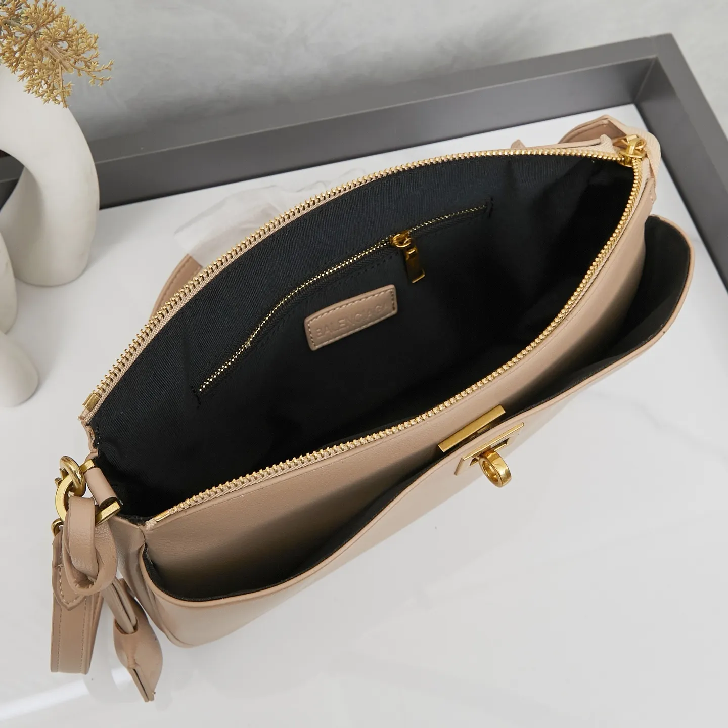 All Categories Balenciaga Women's Bags (Balenciaga) Balenciaga 6904
