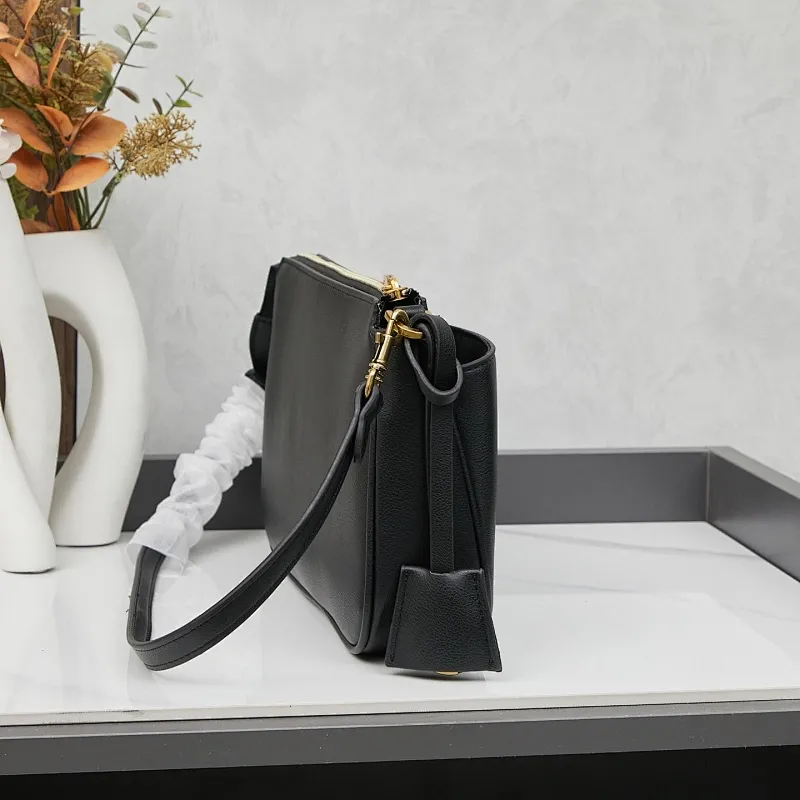 All Categories Balenciaga Women's Bags (Balenciaga) Balenciaga 6904