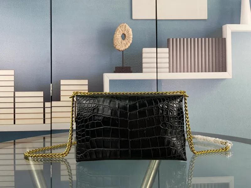 All Categories Official Website "Brand Women's Bags" Women's Bags 💙 BALENCIAGA 2023 latest Balenciaga crocodile pattern crossbody bag