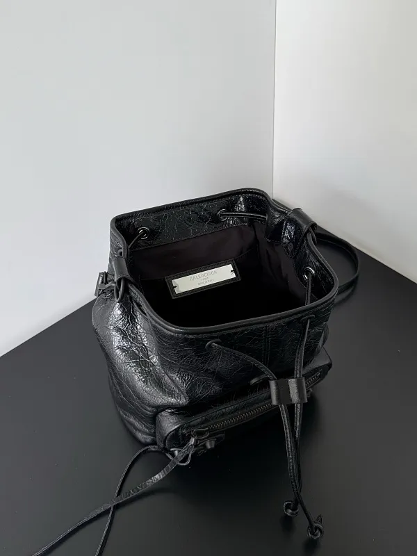 All categories Balenciaga Women's Bags (Balenciaga) Balenciaga 6338