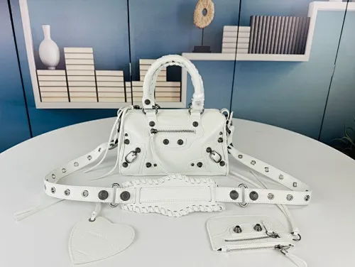 All Categories Balenciaga Women's Bags (Balenciaga) Balenciaga 09005