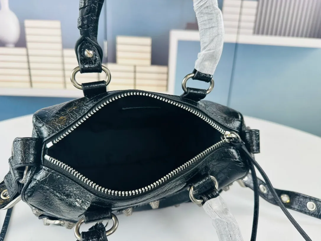 All Categories Balenciaga Women's Bags (Balenciaga) Balenciaga 09005