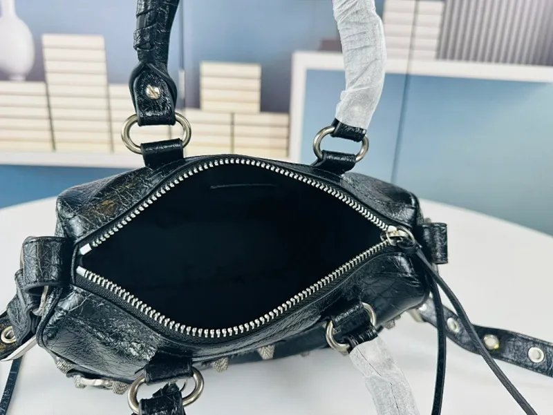 All Categories Balenciaga Women's Bags (Balenciaga) Balenciaga 09005