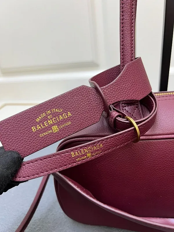 All Categories Official Website "Brand Women's Bags" Women's Bags 💙 BALENCIAGA 2025 New Balenciag Carrie Bowling Bag