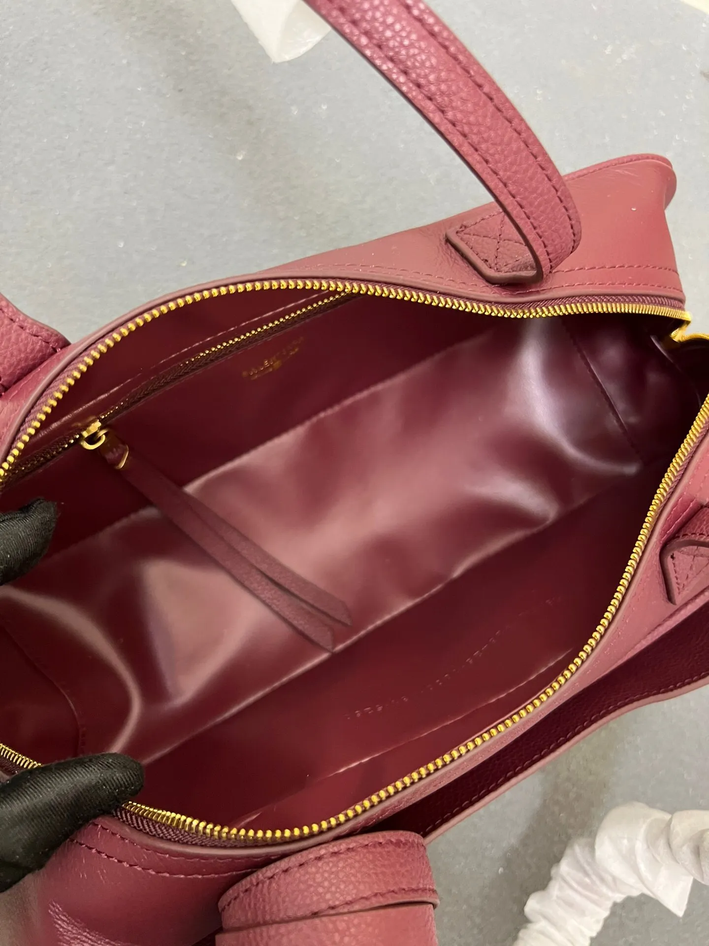 All Categories Official Website "Brand Women's Bags" Women's Bags 💙 BALENCIAGA 2025 New Balenciag Carrie Bowling Bag
