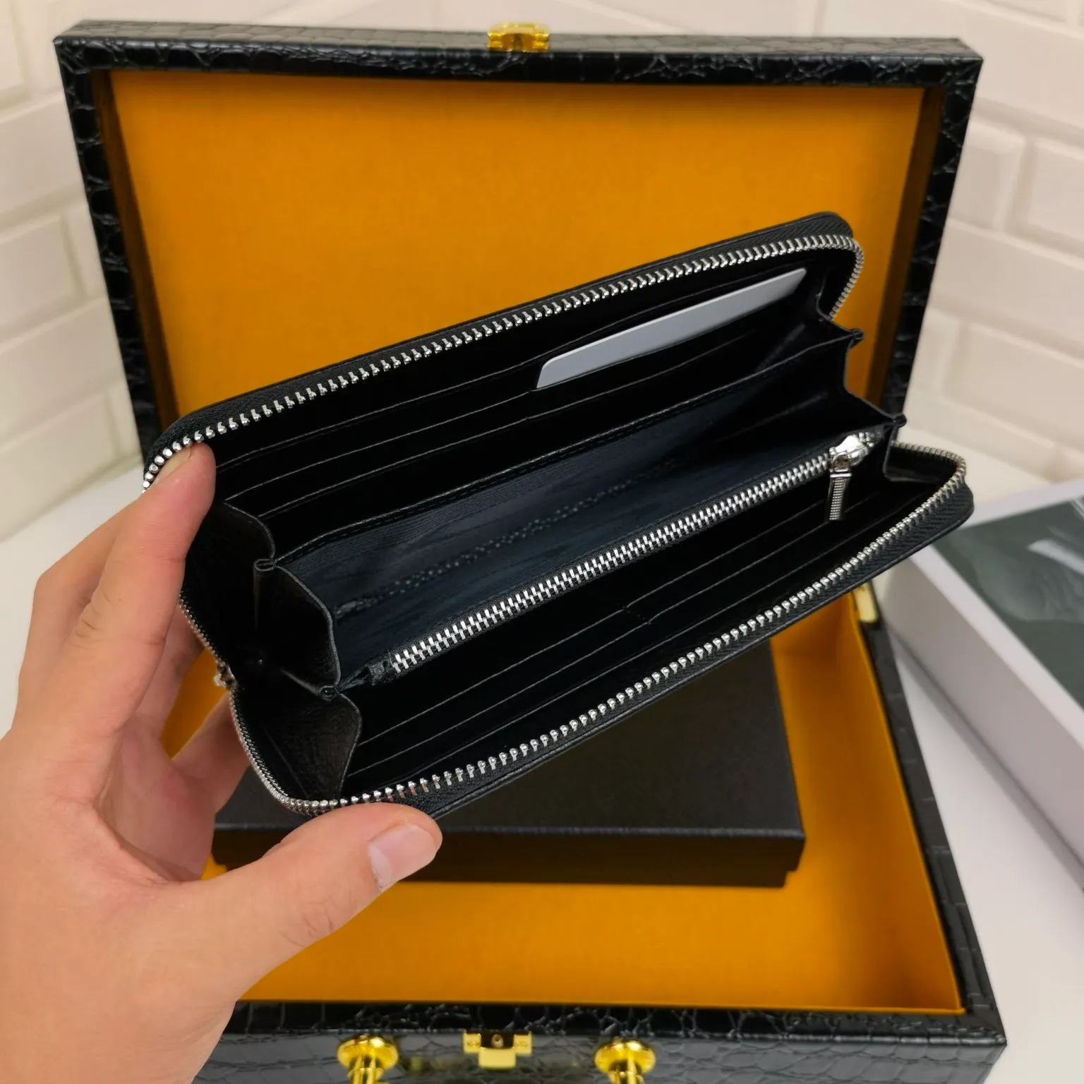 All categories Balenciaga Women's Bags (Balenciaga) Balenciaga 666054
