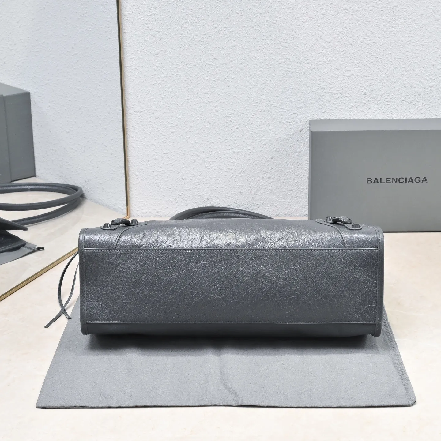 All Categories Balenciaga Women's Bags (Balenciaga) Balenciaga 3830