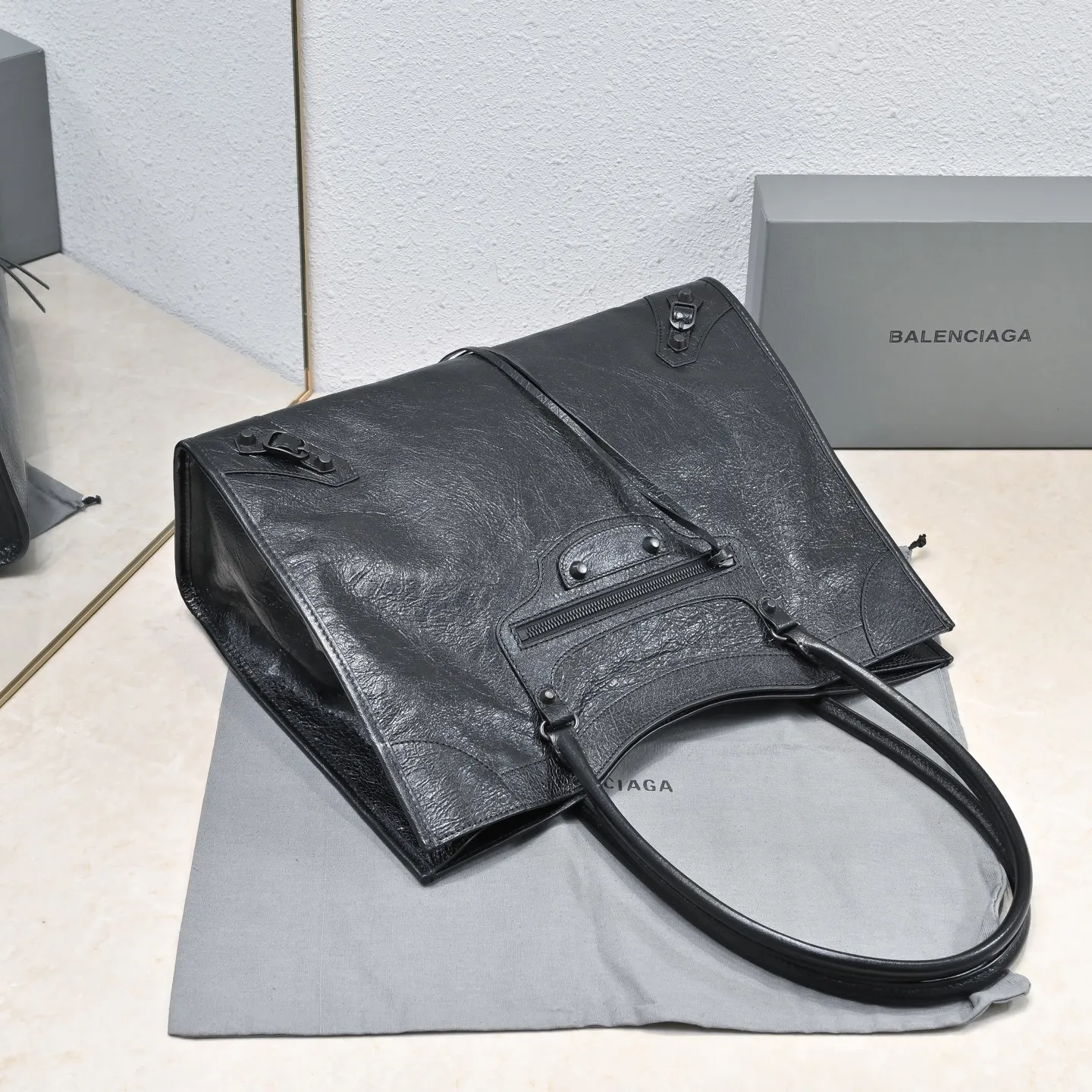 All Categories Balenciaga Women's Bags (Balenciaga) Balenciaga 3830