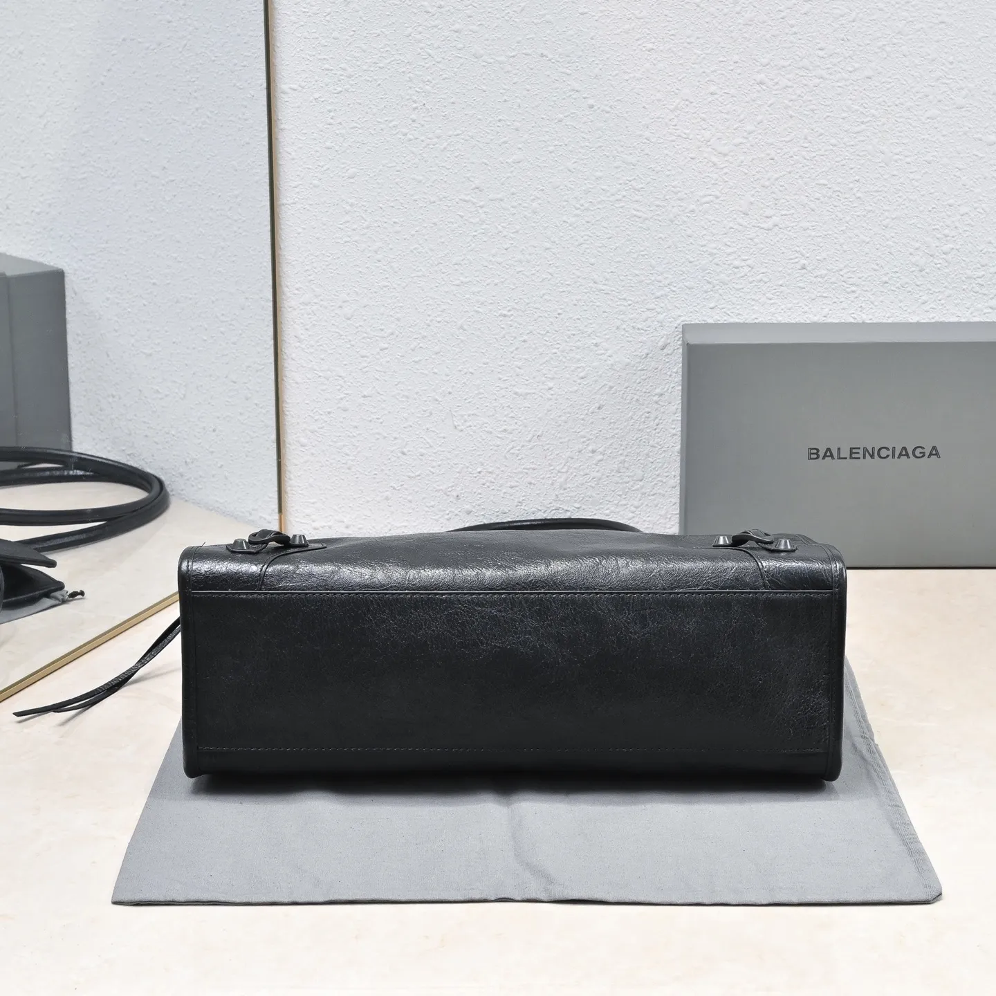 All Categories Balenciaga Women's Bags (Balenciaga) Balenciaga 3830