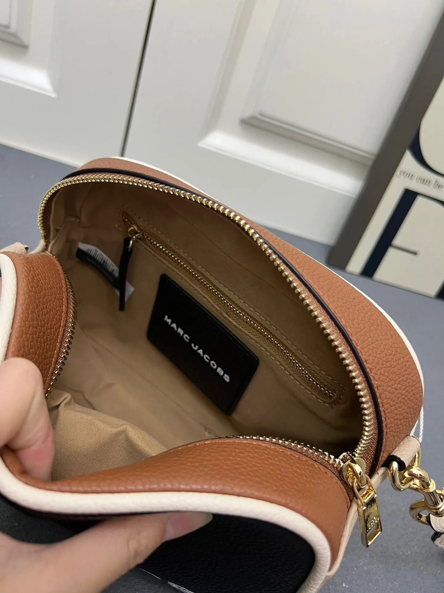 All Categories Official Website "Brand Women's Bags" Women's Bags 💙 BALENCIAGA 2025 New Balenciaga Crossbody Bag