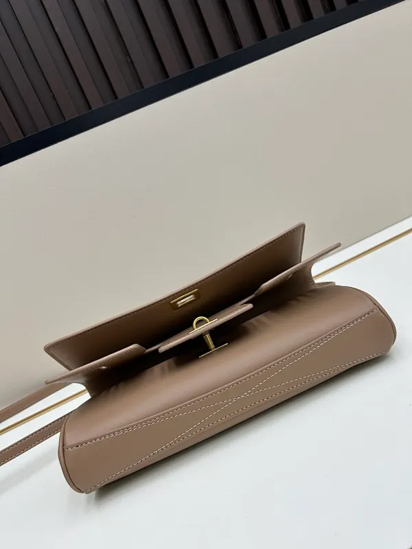 All categories Balenciaga Women's Bags (Balenciaga) Balenciaga 8896
