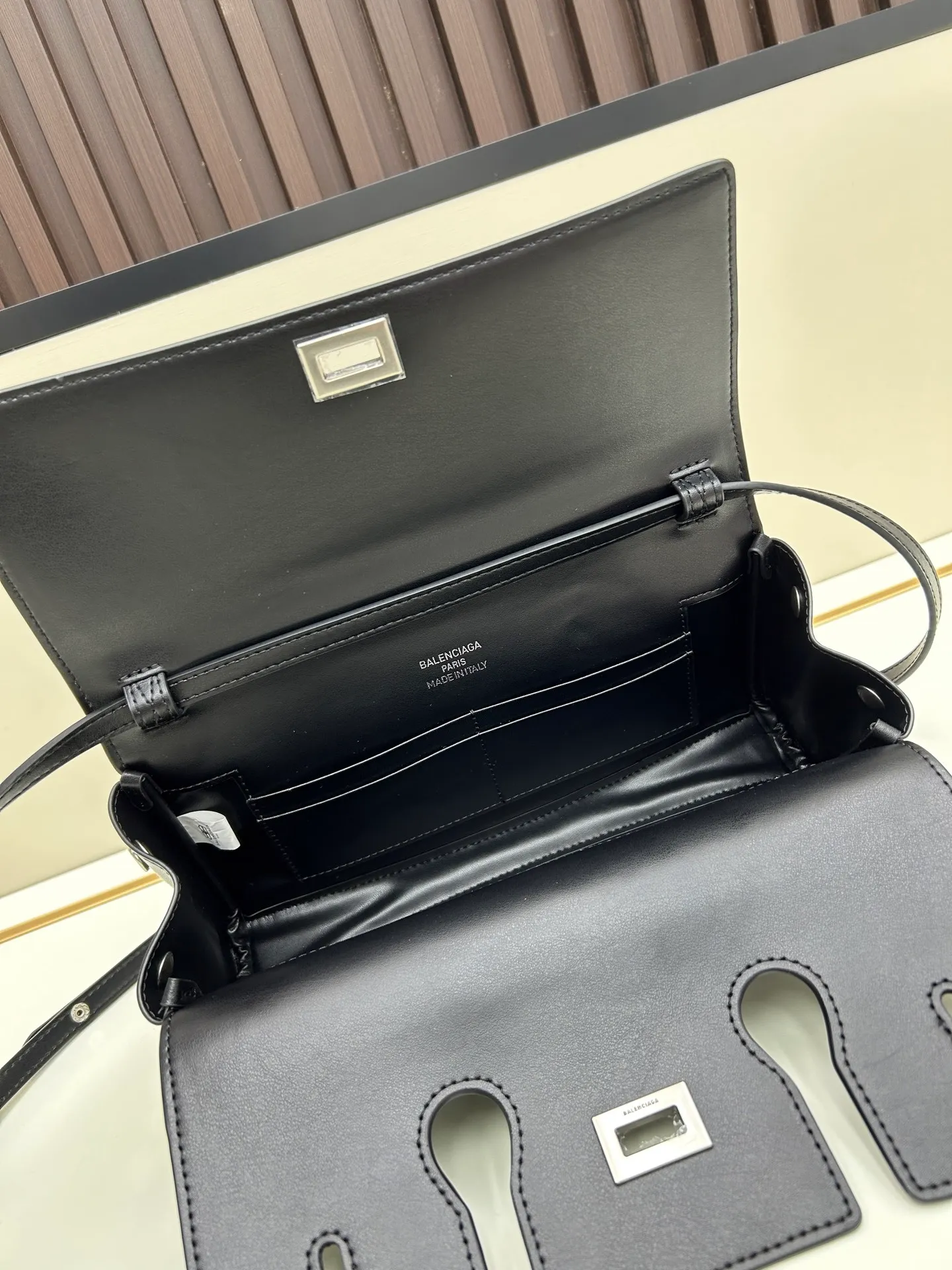 All categories Balenciaga Women's Bags (Balenciaga) Balenciaga 8896