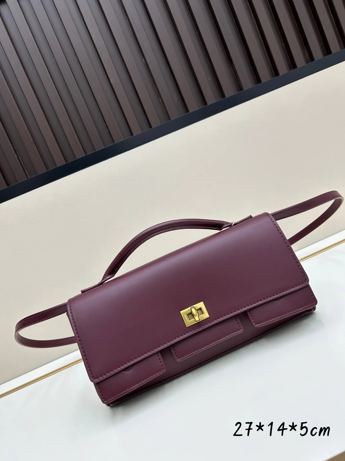 All categories Balenciaga Women's Bags (Balenciaga) Balenciaga 8896