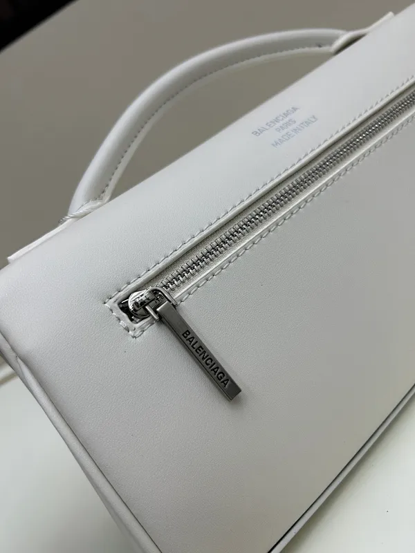 All categories Balenciaga Women's Bags (Balenciaga) Balenciaga 8896
