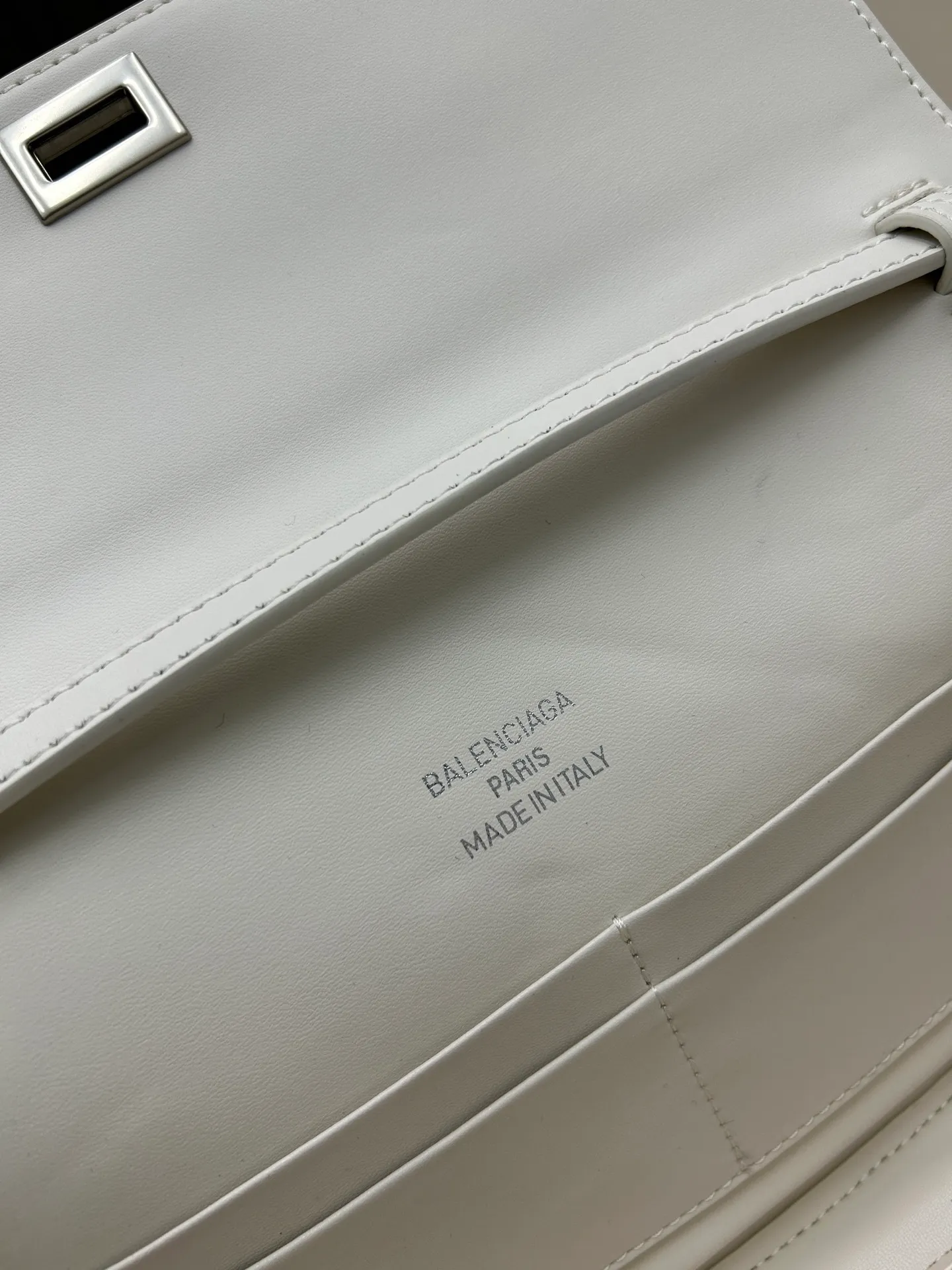 All categories Balenciaga Women's Bags (Balenciaga) Balenciaga 8896