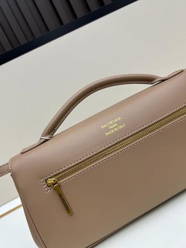 All categories Balenciaga Women's Bags (Balenciaga) Balenciaga 8896