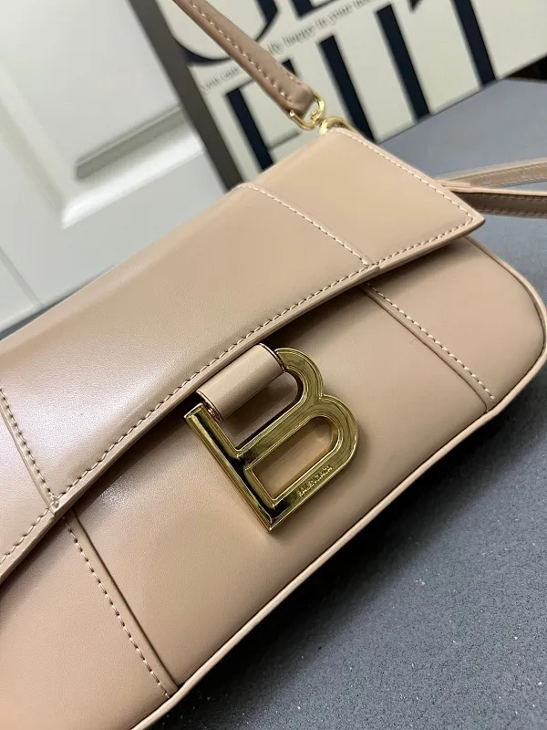 All Categories Official Website "Brand Women's Bags" Women's Bags 💙 BALENCIAGA 2025 New Balenciaga Crossbody Bag