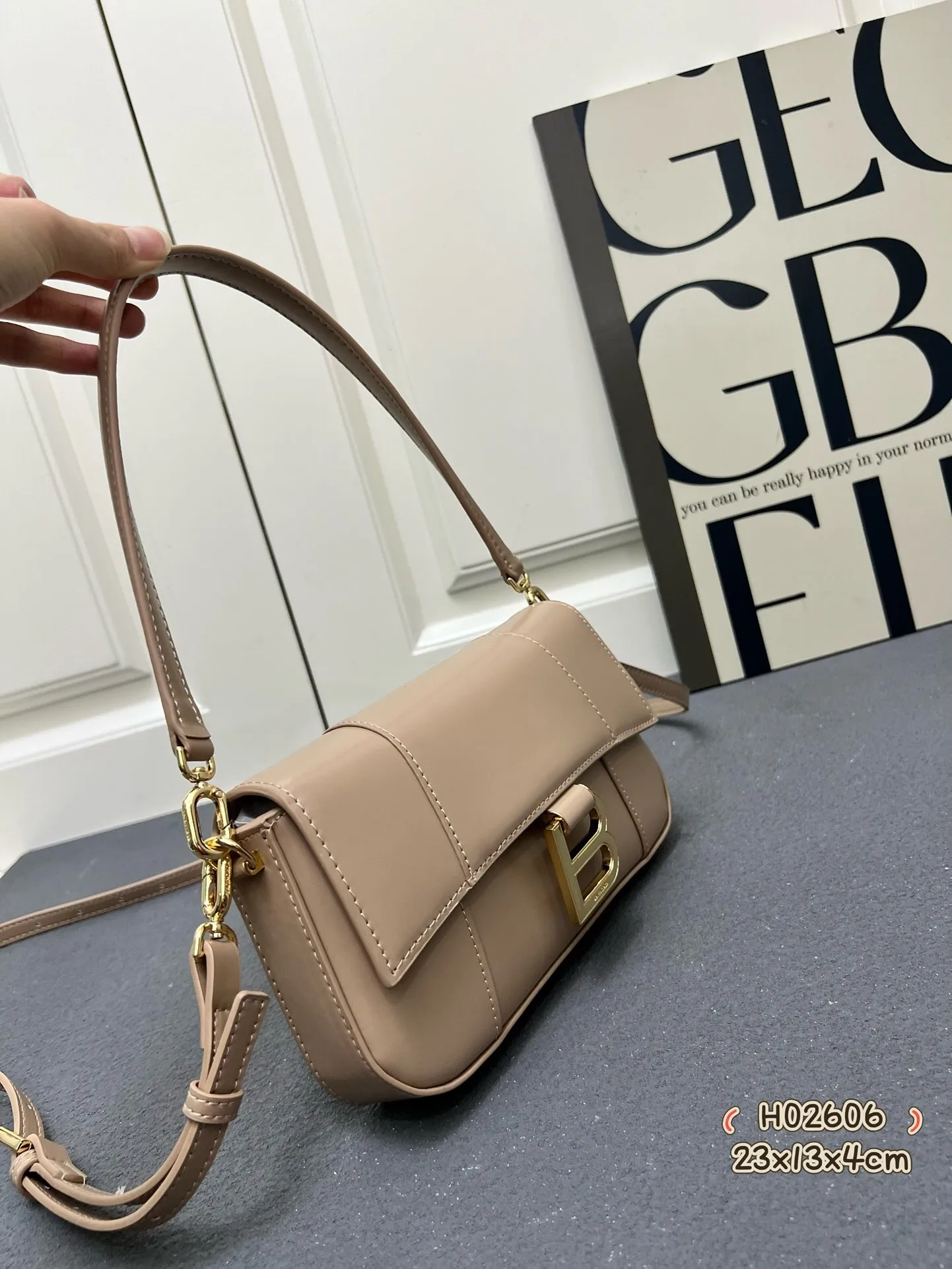 All Categories Official Website "Brand Women's Bags" Women's Bags 💙 BALENCIAGA 2025 New Balenciaga Crossbody Bag