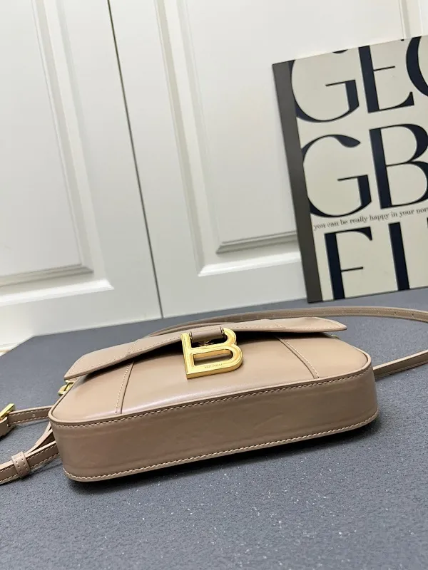 All Categories Official Website "Brand Women's Bags" Women's Bags 💙 BALENCIAGA 2025 New Balenciaga Crossbody Bag