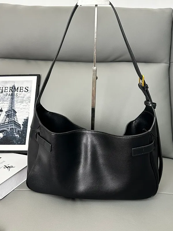 All Categories Balenciaga Women's Bags (Balenciaga) Balenciaga 5022