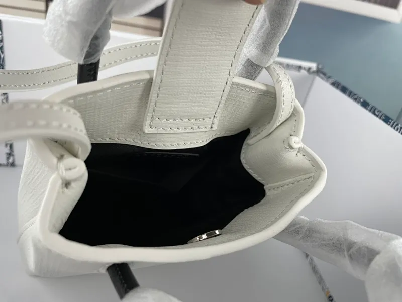 All categories Official website "Brand Women's Bags" Women's Bags 💙 BALENCIAGA 2023 latest Balenciaga mobile phone bag