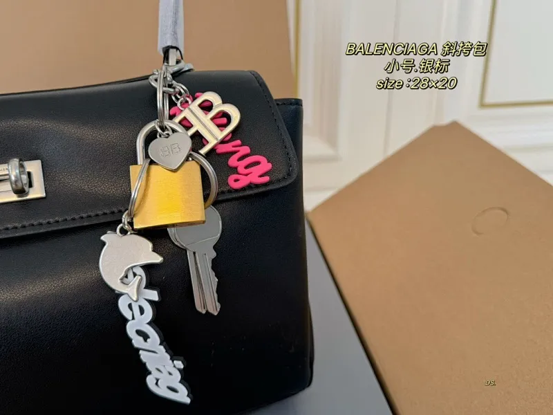 All Categories Official Website "Brand Women's Bags" Women's Bags 💙 BALENCIAGA 2024 Official Website New Balenciaga Crossbody Bag