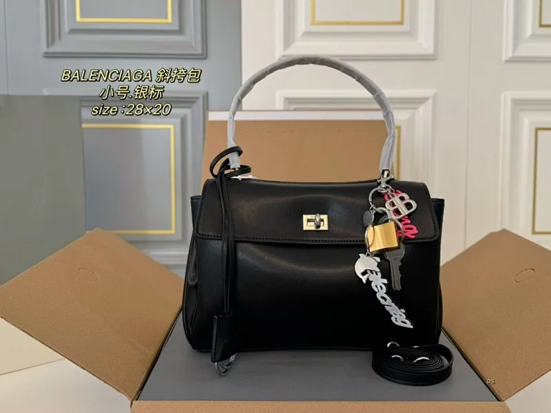 All Categories Official Website "Brand Women's Bags" Women's Bags 💙 BALENCIAGA 2024 Official Website New Balenciaga Crossbody Bag