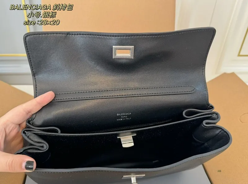 All Categories Official Website "Brand Women's Bags" Women's Bags 💙 BALENCIAGA 2024 Official Website New Balenciaga Crossbody Bag