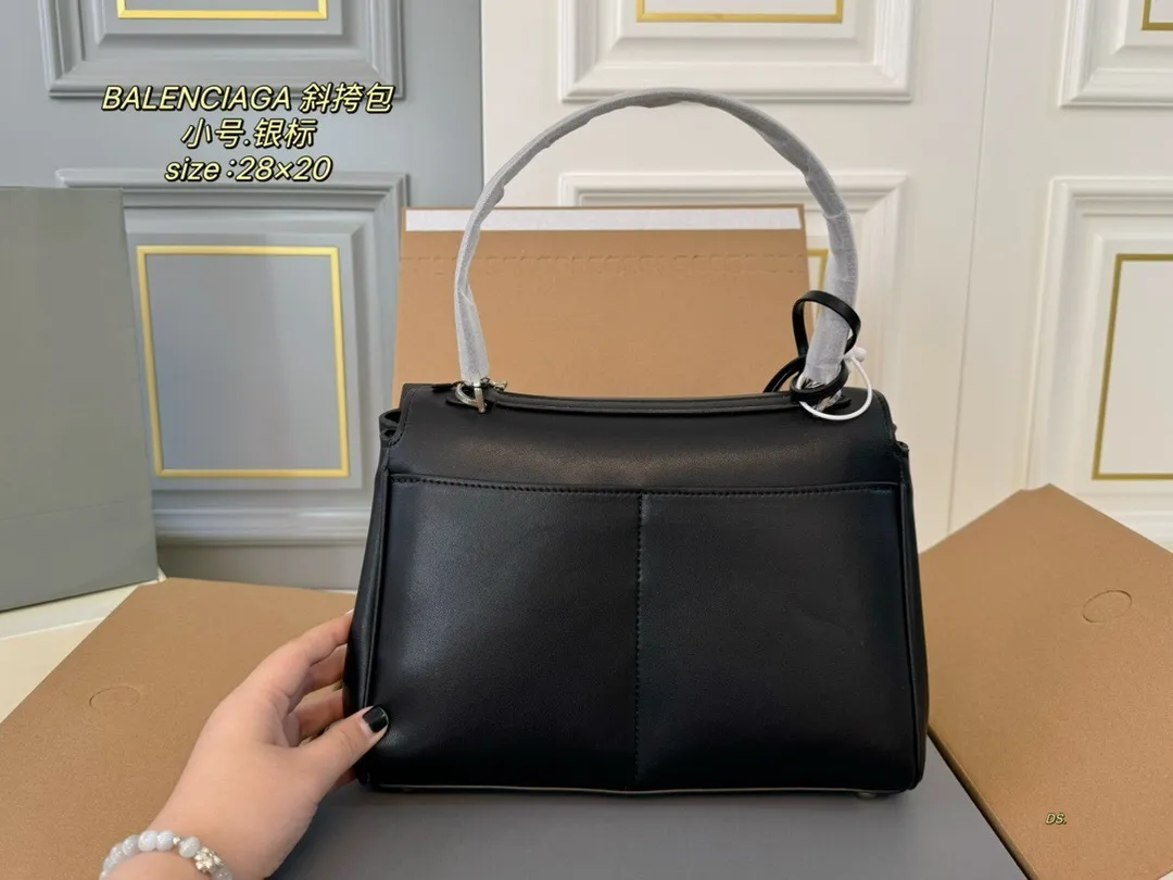 All Categories Official Website "Brand Women's Bags" Women's Bags 💙 BALENCIAGA 2024 Official Website New Balenciaga Crossbody Bag