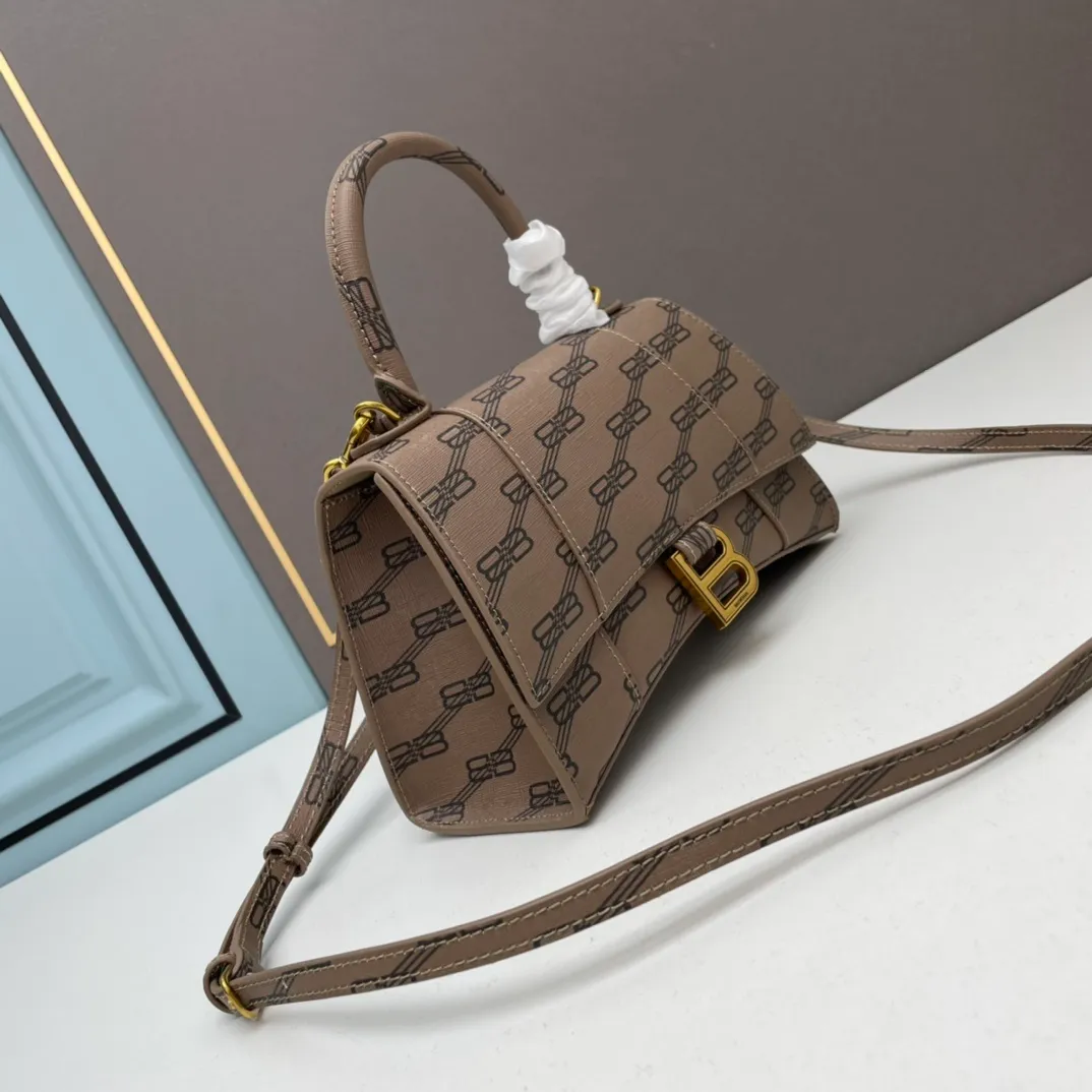 All categories Balenciaga Women's Bags (Balenciaga) Balenciaga 3931