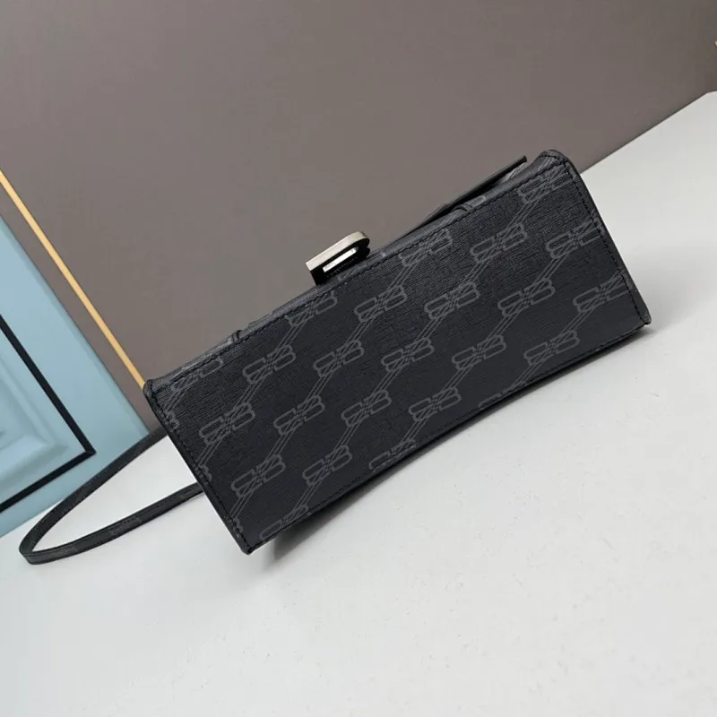 All categories Balenciaga Women's Bags (Balenciaga) Balenciaga 3931