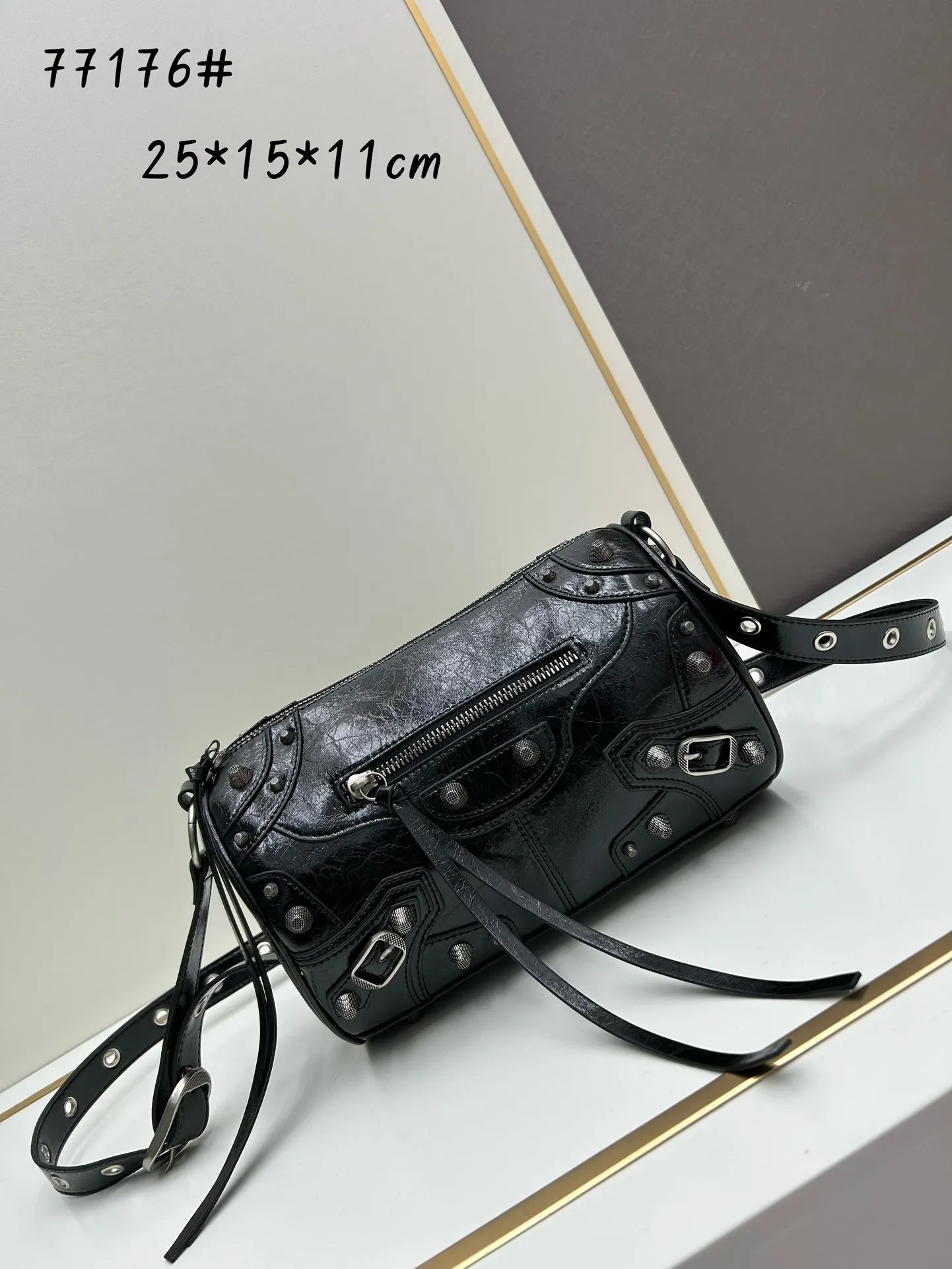 All categories Balenciaga Women's Bags (Balenciaga) Balenciaga 77176