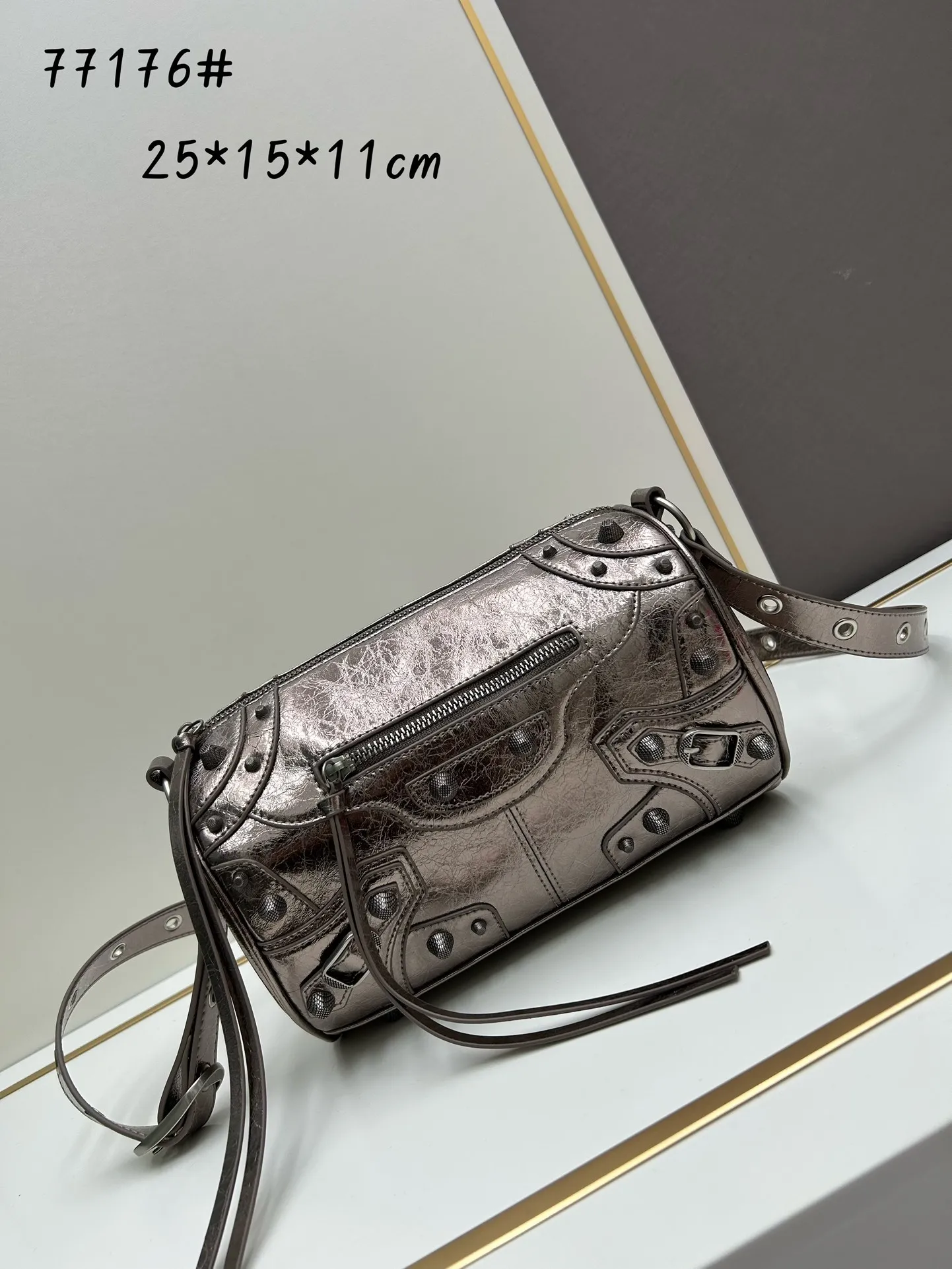 All categories Balenciaga Women's Bags (Balenciaga) Balenciaga 77176