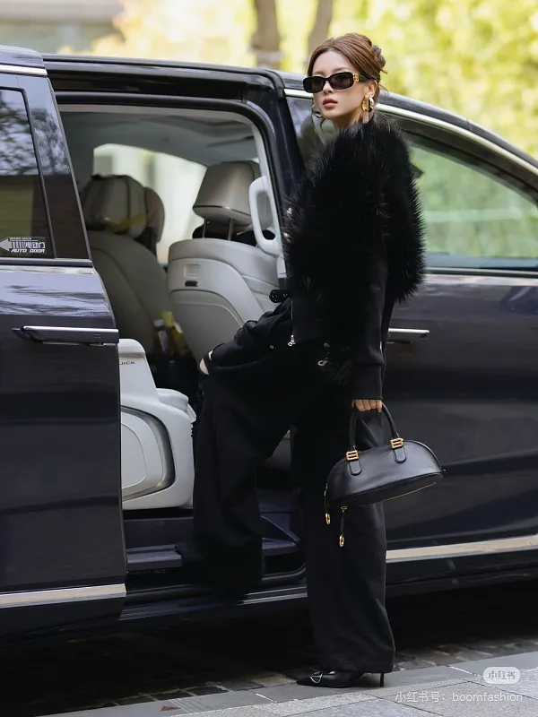 All categories Balenciaga Women's Bags (Balenciaga) Balenciaga 8812 small size