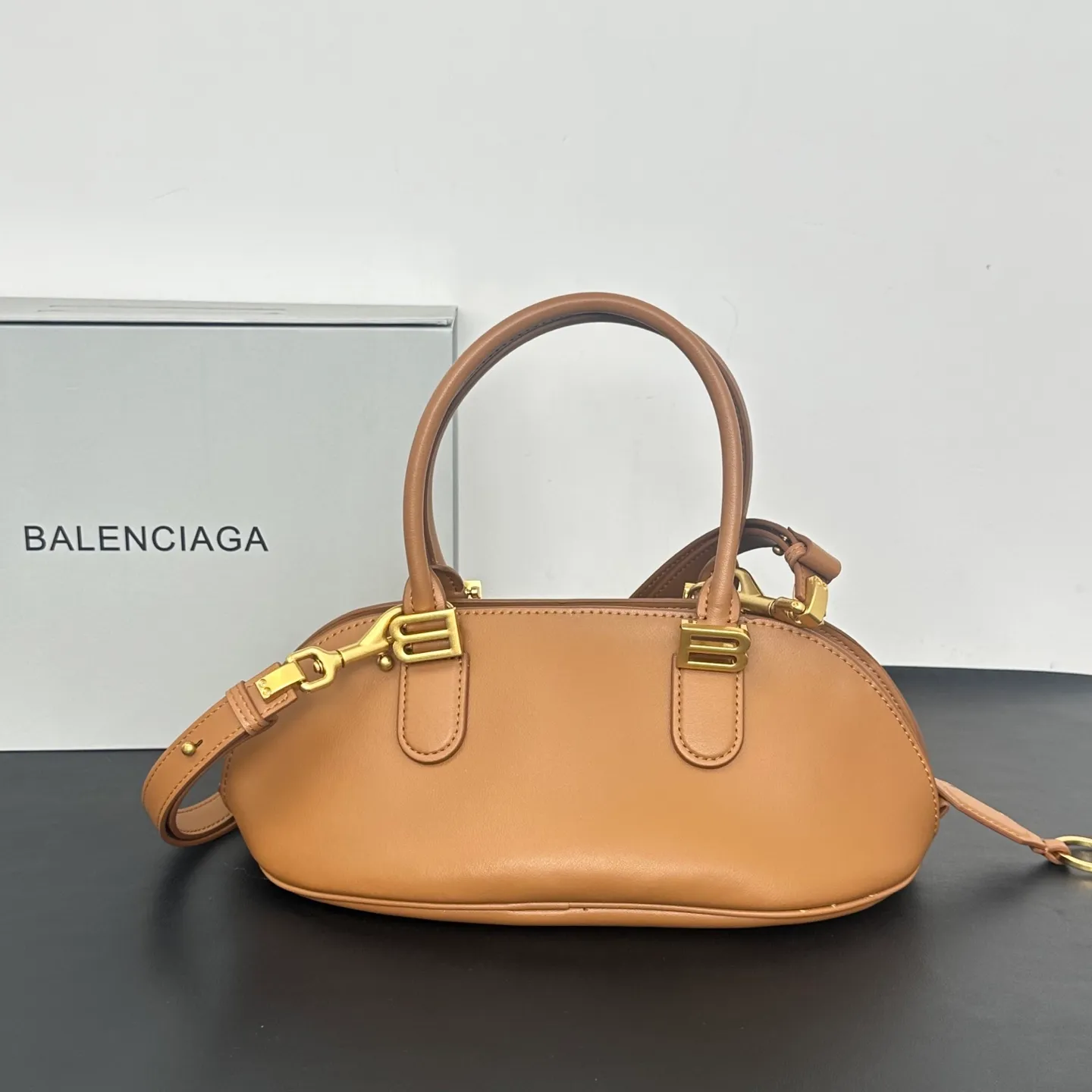 All categories Balenciaga Women's Bags (Balenciaga) Balenciaga 8812 small size