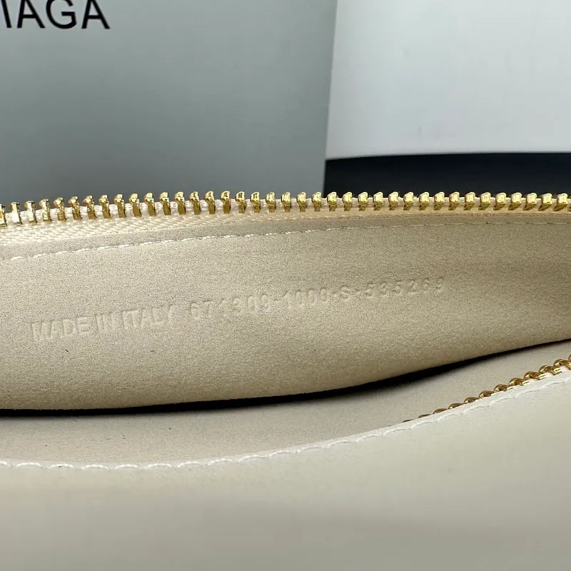 All categories Balenciaga Women's Bags (Balenciaga) Balenciaga 8812 small size