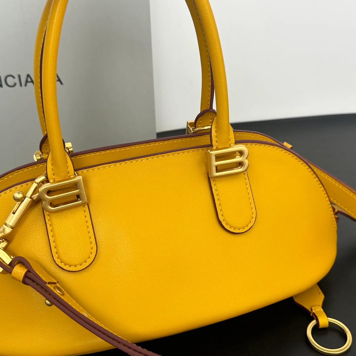 All categories Balenciaga Women's Bags (Balenciaga) Balenciaga 8812 small size