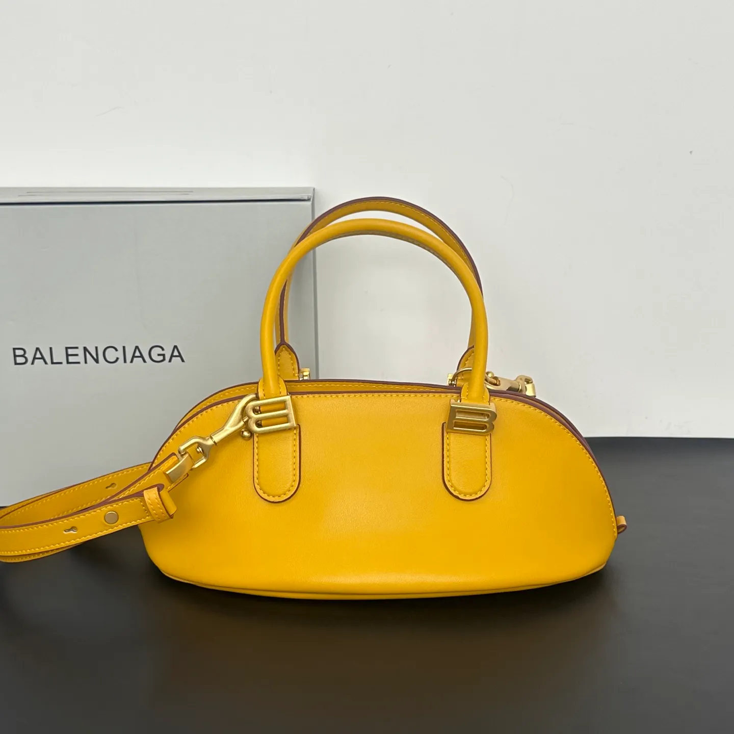 All categories Balenciaga Women's Bags (Balenciaga) Balenciaga 8812 small size