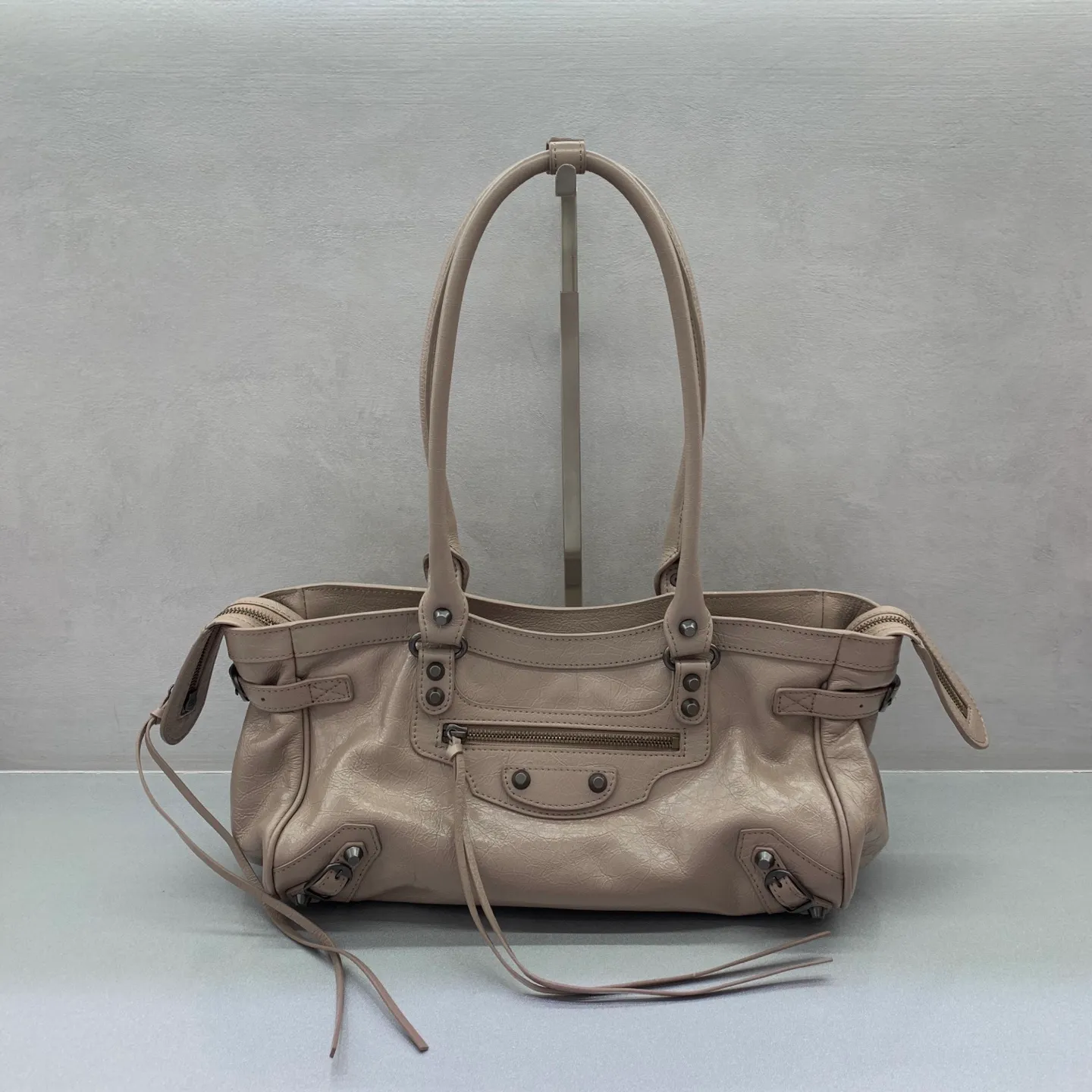All categories Balenciaga Women's Bags (Balenciaga) Balenciaga 8457041080
