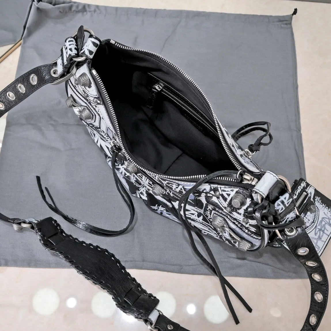 All Categories Balenciaga Women's Bags (Balenciaga) Balenciaga Original Order 3318