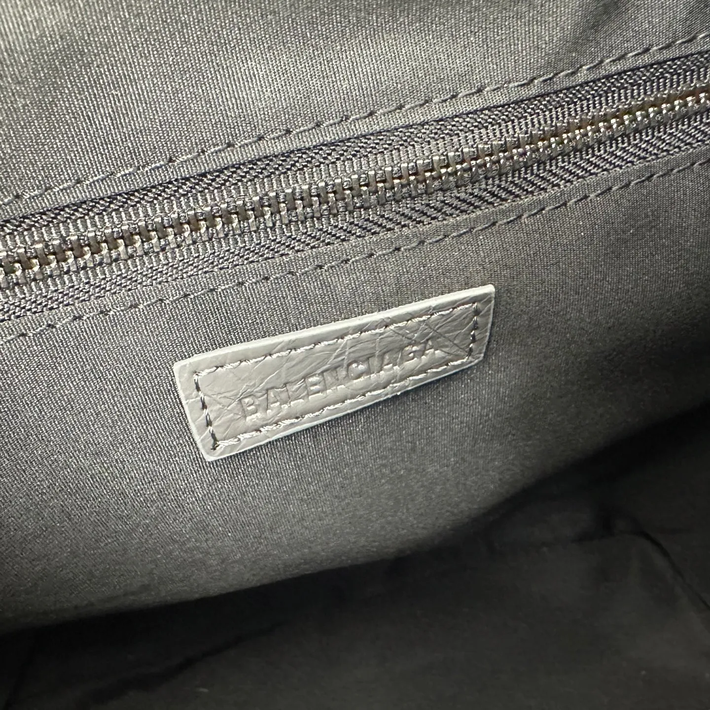 All categories Balenciaga Women's Bags (Balenciaga) Balenciaga 8896