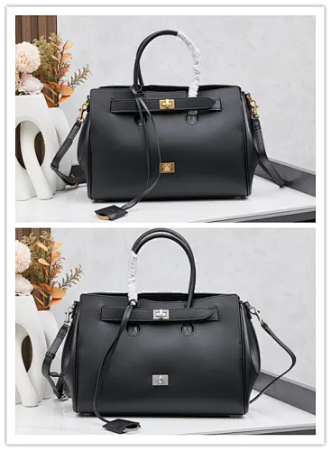 All Categories Balenciaga Women's Bags (Balenciaga) Balenciaga 3022