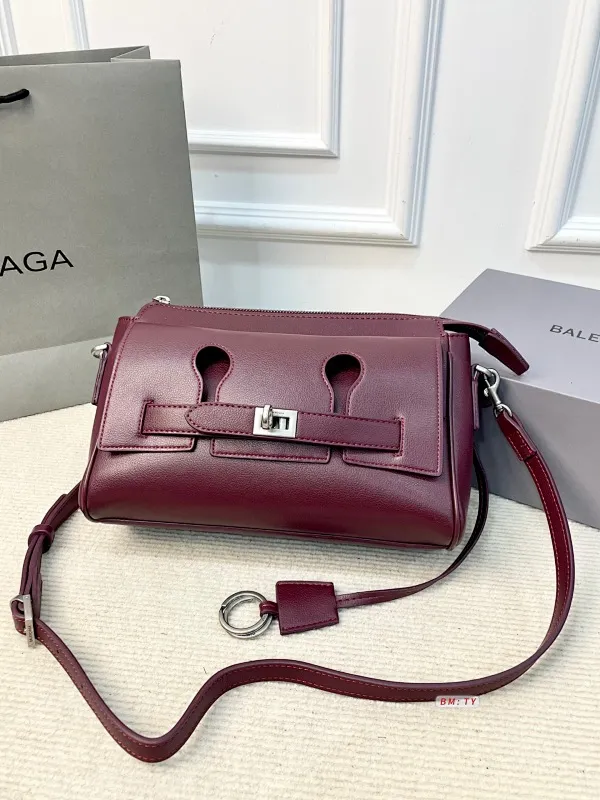 All Categories Official Website "Brand Women's Bags" Women's Bags 💙 BALENCIAGA 2025 New Balenciaga Crossbody Bag