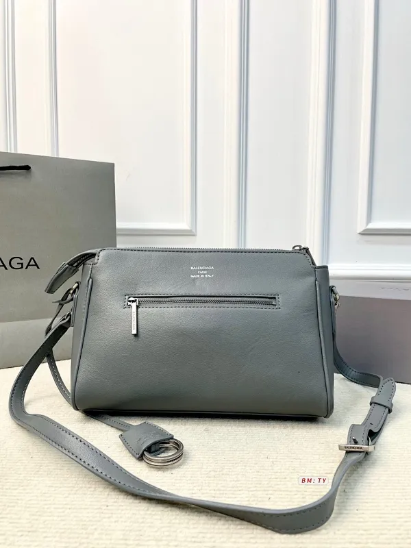 All Categories Official Website "Brand Women's Bags" Women's Bags 💙 BALENCIAGA 2025 New Balenciaga Crossbody Bag